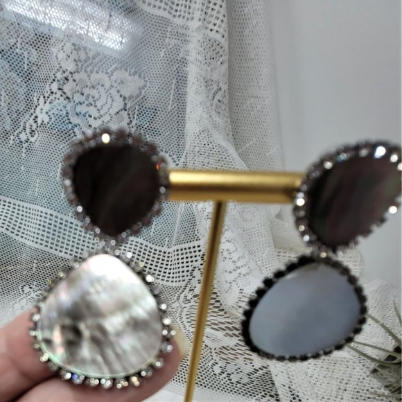 Large Mother of Pearl Dangle Earrings Pierced Rhinestones - Picture 3 of 5